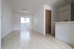 JR日光線 鹿沼駅 バス6分 緑町3丁目下車 徒歩19分の賃貸アパート 1階1LDKのリビング/ダイニング