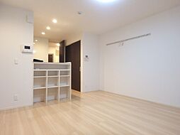 東武宇都宮線 国谷駅 徒歩5分の賃貸アパート 1階ワンルームのリビング/ダイニング