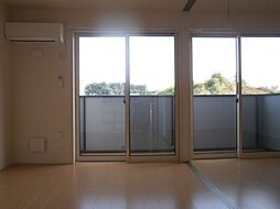 JR東北本線 岡本駅 徒歩7分の賃貸アパート 1階1LDKのリビング/ダイニング