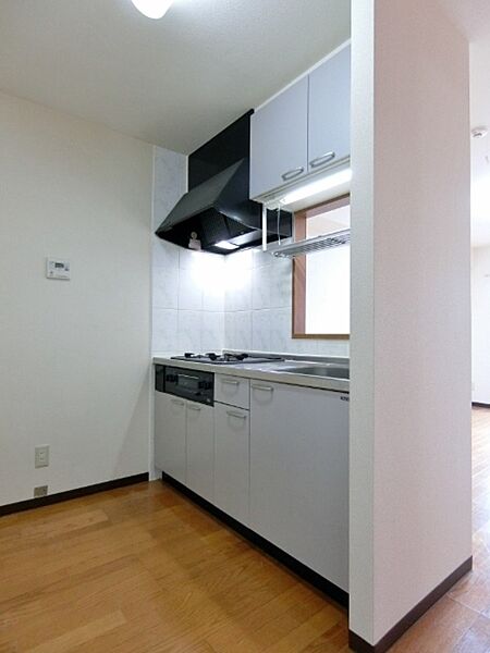 apartment 栃木県宇都宮市陽東３丁目２７－３　ウィスタリア１F