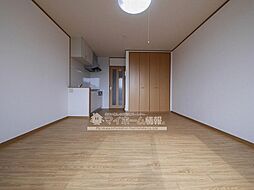 夢咲アパート 101 1階ワンルームのリビング/ダイニング