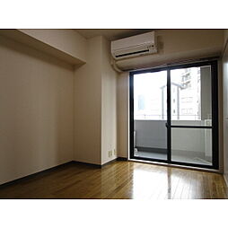 都営大江戸線 西新宿五丁目駅 徒歩5分の賃貸マンション 5階1LDKのリビング/ダイニング