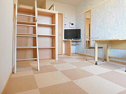 レオパレス若葉 2階1Kのリビング/ダイニング