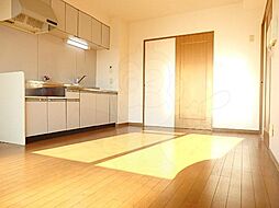 JR東海道・山陽本線 栗東駅 徒歩10分の賃貸マンション 4階2LDKのリビング/ダイニング