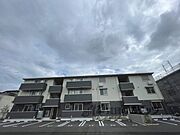 東野駅より徒歩19分 3階 築2年4ヶ月の賃貸物件