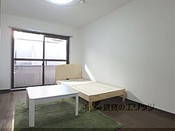 フレーヴァー深草 3階1Kのリビング/ダイニング