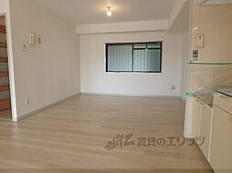 宇治プラザ 6階2LDKのリビング/ダイニング