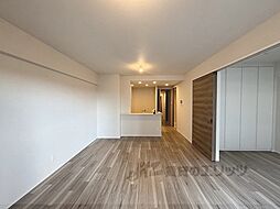 クラッシィハウス京都六地蔵 4階3LDKのリビング/ダイニング