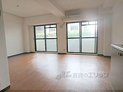 京都市営烏丸線 竹田駅 徒歩4分の賃貸マンション 1階1LDKのリビング/ダイニング