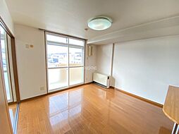 フェイマスＫＩＴＡＭＩ　2番館 302 3階3LDKのリビング/ダイニング