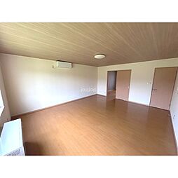 グリーン・パル1 1階1LDKのリビング/ダイニング