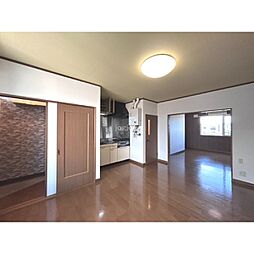 コーポラスサンシャイン 2階1LDKのリビング/ダイニング