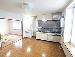 ＧＴハイツ 2-5 2階2LDKのリビング/ダイニング