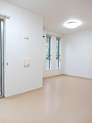 プラティークIII 202 2階1LDKのリビング/ダイニング