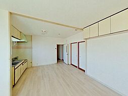 ビレッジ宝町B 302 3階2LDKのリビング/ダイニング