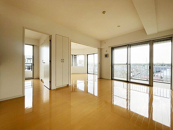apartment 東京都立川市一番町４丁目
地図を見る