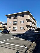 ヴィラ・ロイヤルマンション 3階 築28年9ヶ月の賃貸物件