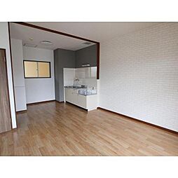 ヴィンヤードテラス 2階ワンルームのリビング/ダイニング