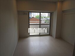 チェルトヴィータ 11階1Kのリビング/ダイニング