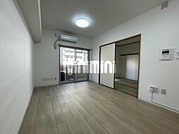 アーバンドエル上前津 2階2LDKのリビング/ダイニング