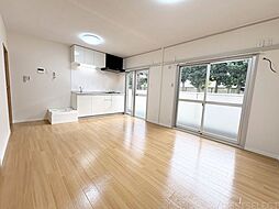 南大和住宅　10号棟 2LDKのリビング/ダイニング