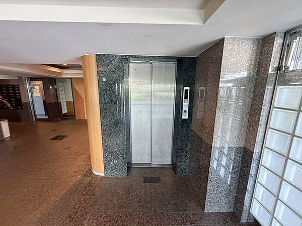 エレベーター