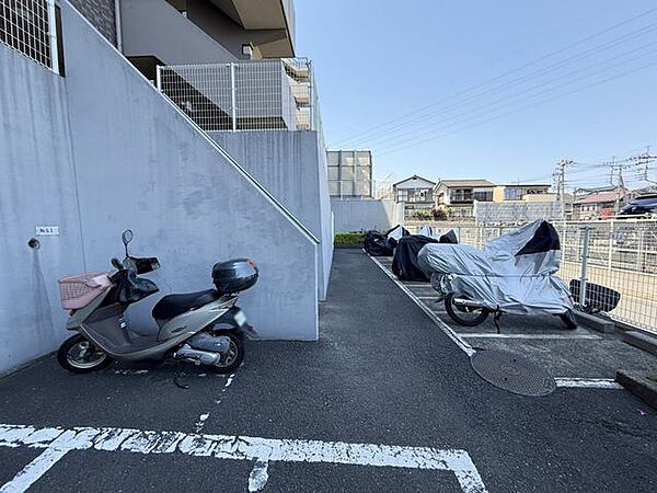 バイク置場