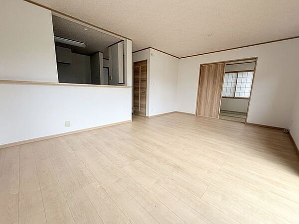 18帖のＬＤＫは家族が自然と集まる居心地の良い空間。