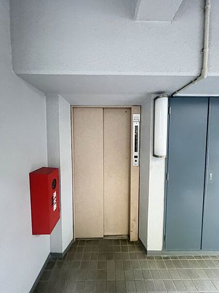 エレベーター