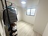 室内：小さめの部屋だからこそ，落ち着いた集中環境をつくりやすく，学習や在宅ワークにもぴったり：洋室4.9帖