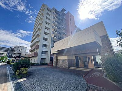 外観:2003年2月築,総戸数158戸の分譲マンション。 外観:2003年2月築,総戸数158戸の分譲マンション。
