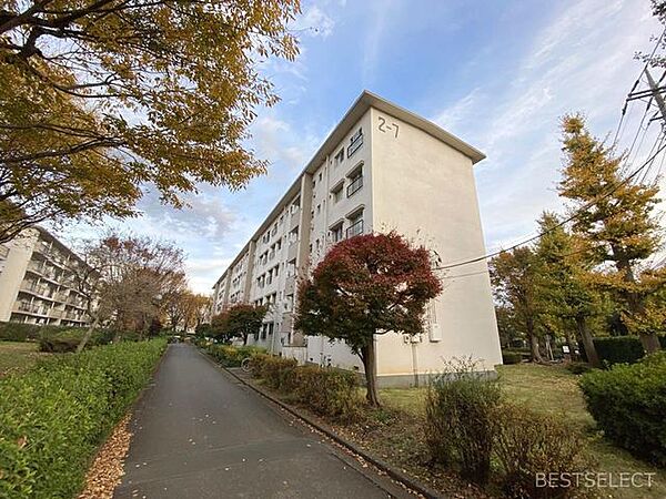 四季折々の姿が楽しめる穏やかな住環境です。
