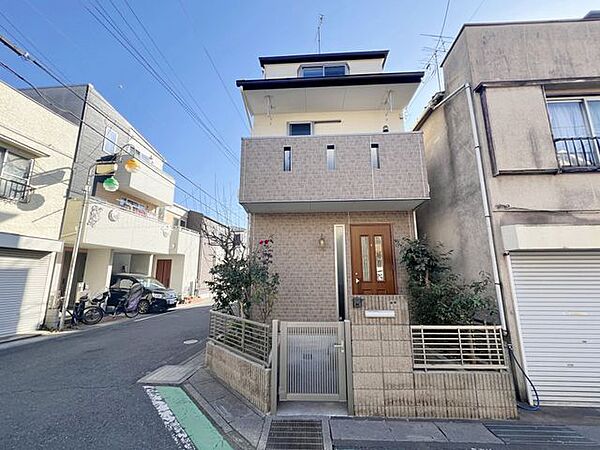 室内リフォーム施工済の為，ゆっくりとご見学いただけます。