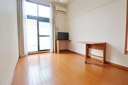 レオパレスグランエスポワール 103 1階1Kのリビング/ダイニング