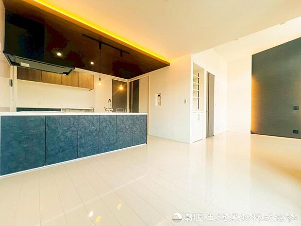 【リビング】暮らしのステージを彩り、心からのやすらぎと満足感を与えてくれます。