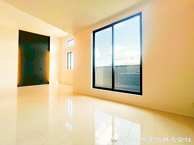 【リビング】一日の中で長く過ごすリビングは多機能空間として様々な過ごし方ができます