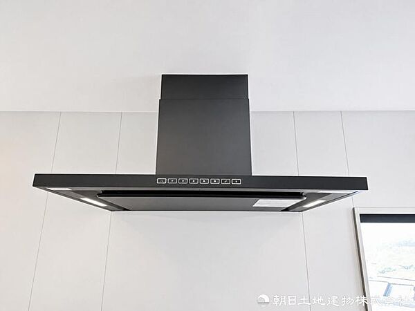 【レンジフード】お料理中の嫌な煙もレンジフードがしっかりと換気してくれます