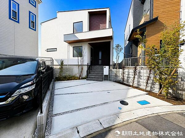 【外観写真】 緑や空とのつながりを感じられる外観計画。自然を身近に感じながら、穏やかな日常をお過ごしいただけます。