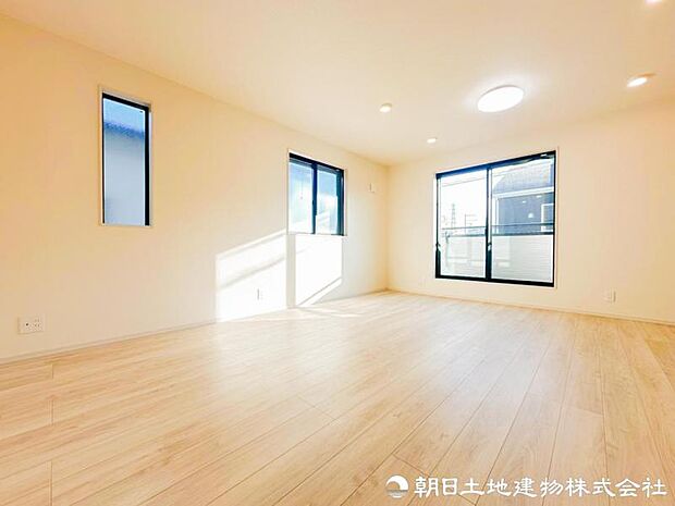 【リビング】ここに住むからこそ意味がある。そんな特別感に浸りながら、毎日を愉しんでいただきたいです。