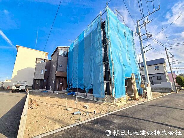 【外観写真】住む人を映し出す洗練された佇まいは、いつまでも輝き続けながらいつしか街の風景に溶け込んでいきます。