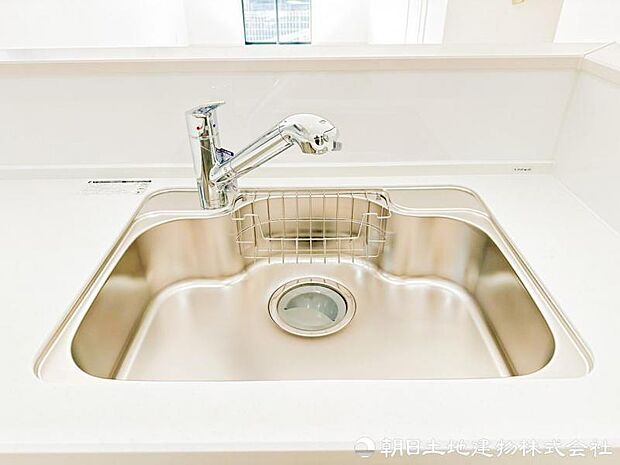 【浄水機一体型水栓】浄水器付き水道でいつでも安心して美味しいお水を飲む事が出来ます。