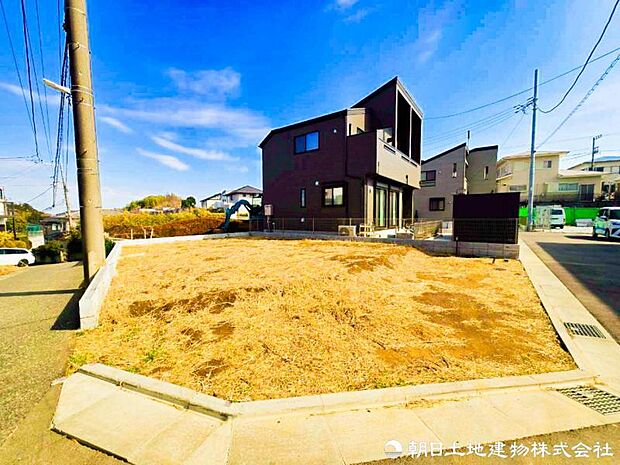 【現地写真】現在は建築中ではございますが完成物件をもとに建物プレゼンも承っております、お気軽にお問い合わせください。