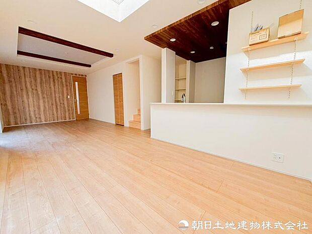 【リビング】一日の中で長く過ごすリビングは多機能空間として様々な過ごし方ができます