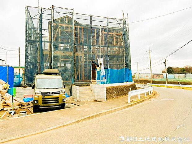 【現地写真】現在は建築中ではございますが完成物件をもとに建物プレゼンも承っております、お気軽にお問い合わせください。