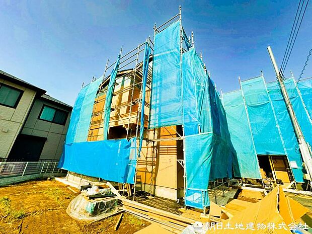 【現地写真】現在は建築中ではございますが完成物件をもとに建物プレゼンも承っております、お気軽にお問い合わせください。