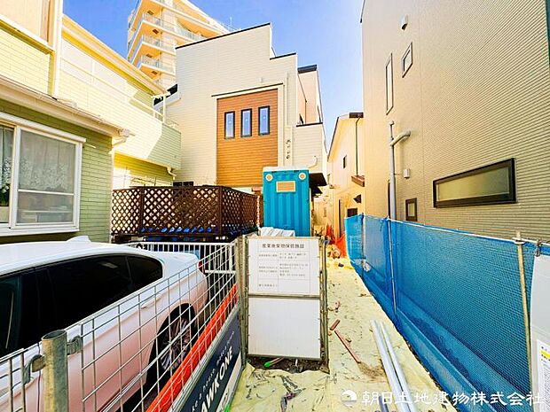 【外観写真】 緑や空とのつながりを感じられる外観計画。自然を身近に感じながら、穏やかな日常をお過ごしいただけます。