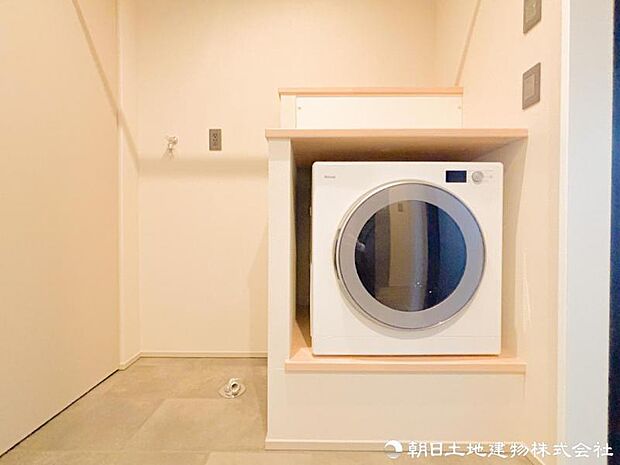 【乾燥機スペース】外干し不要の快適生活。ガスの強力乾燥でふんわり仕上がる人気の乾太くんを置けるスペースもあります