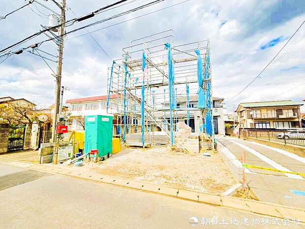 【現地写真】現在は建築中ではございますが建物プレゼンも承っております、お気軽にお問い合わせください。