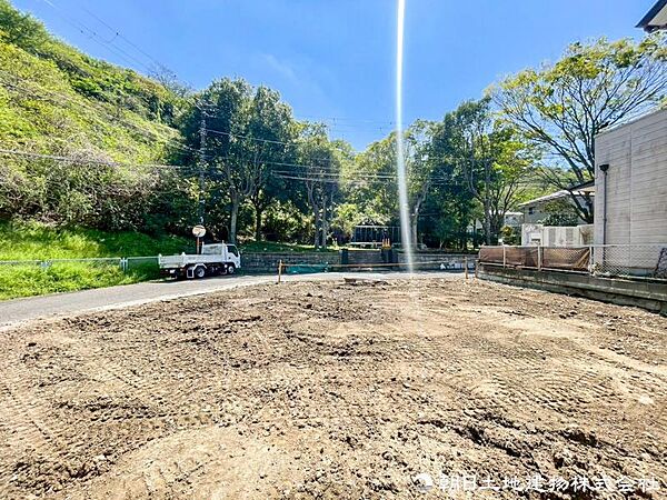 【現地写真】各種ハウスメーカーとのハウスプランのお打ち合わせも受け付けておりますのでお気軽にお問い合わせください。