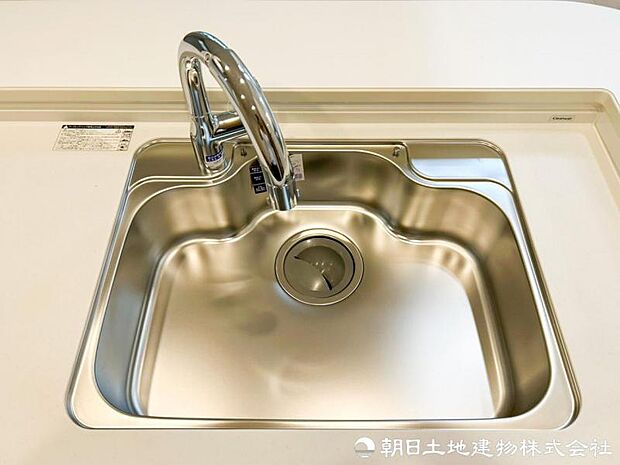 【浄水機一体型水栓】毎日の料理や飲料水も安心。暮らしの質を高める設備です。